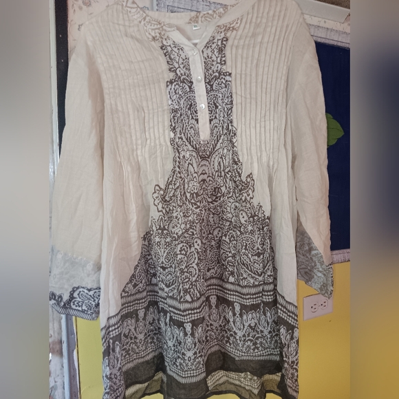Elegant Cream and Black Bohemian Linen Women's Top. XL - Picture 1 of 4